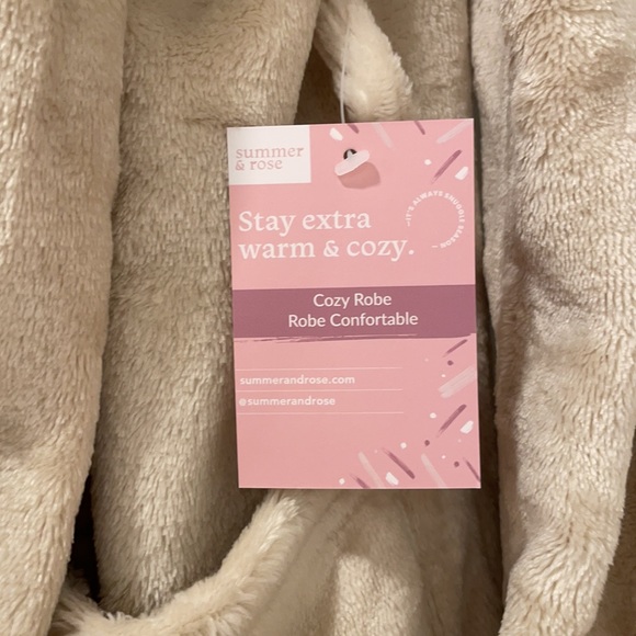 Summer & Rose Cozy Robe - Picture 6 of 7